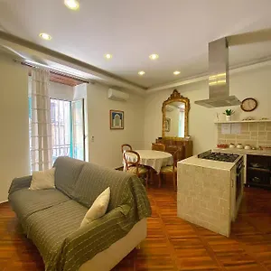 Trinita Degli Spagnoli House Apartament Neapol
